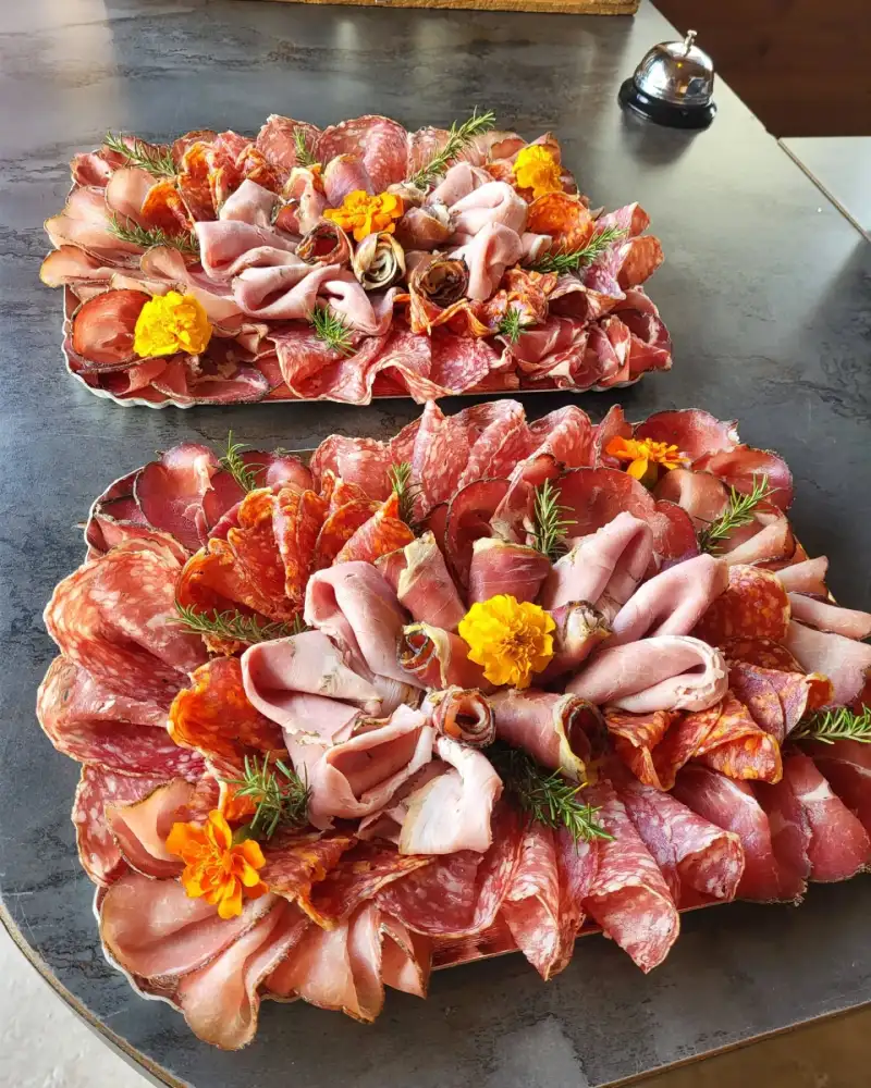 La Petite Cabane Fromagerie Charcuterie Carqueiranne Realisation 7